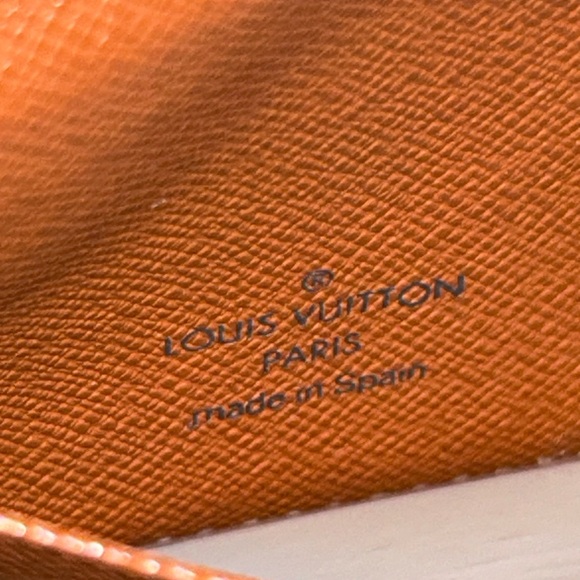 Louis Vuitton Monogram Card Holder - Picture 2 of 11